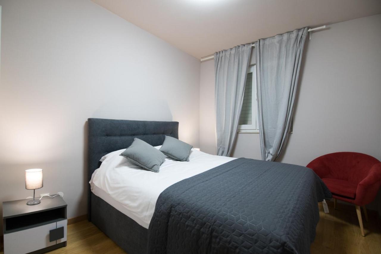 Brand New Aparment With Sea View & Swimming Pool At Ciovo - Villa Fiorentini Trogir Exterior foto